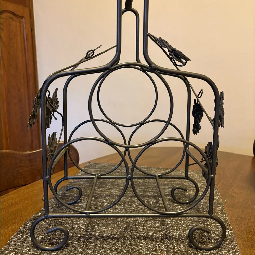 Small Metal Wine Bottle Holder (3Bottles) Grapevine Accents